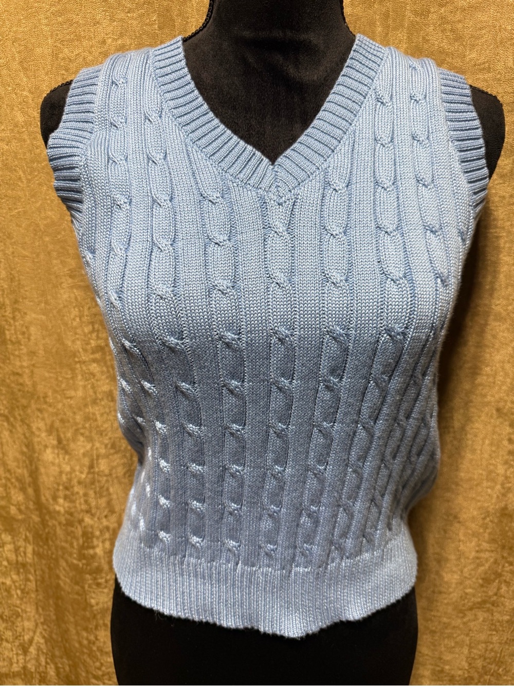 Classic Cable Knit V-Neck Sweater Vest Love Tree - Light Blue -Med